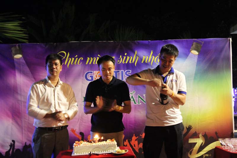 Kỉ niệm sinh nhật 7 năm th&agrave;nh lập c&ocirc;ng ty gentis