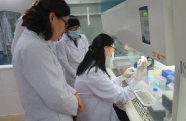 Hợp tác quốc tế: GENTIS và PANAGENE