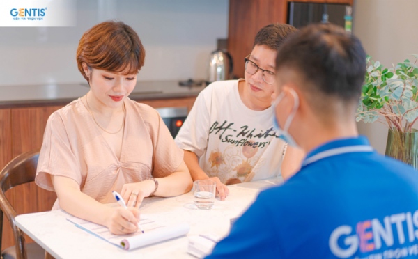 Nhân viên GENTIS hỗ trợ lấy mẫu tại nhà