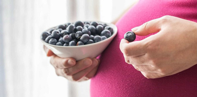 Mẹ bầu ăn việt quất